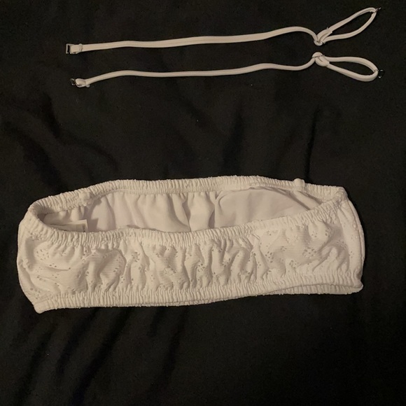 strapless/strapped white SWIMSUIT TOP. size: S - Picture 3 of 3